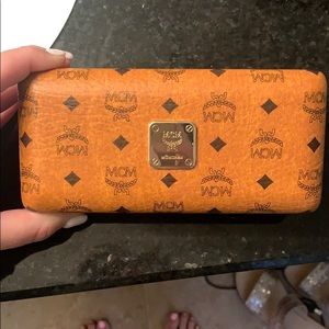 NWOT MCM sunglass case with dust/ cleaner cloth